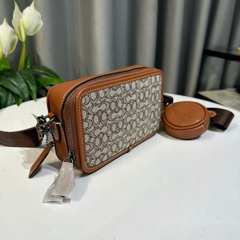 Túi đeo chéo coac.h CHARTER SLIM CROSSBODY IN MICRO SIGNATURE JACQUARD✨Mẫu túi coac.h nam nhỏ gọn dễ dùng