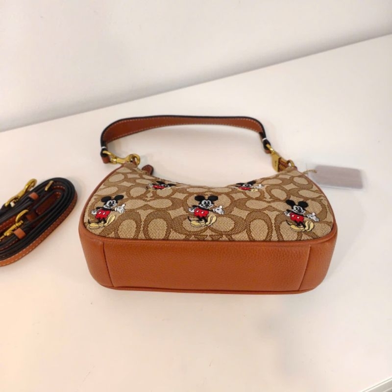 Túi Disney X Coach Teri Shoulder Bag With Mickey Mouse