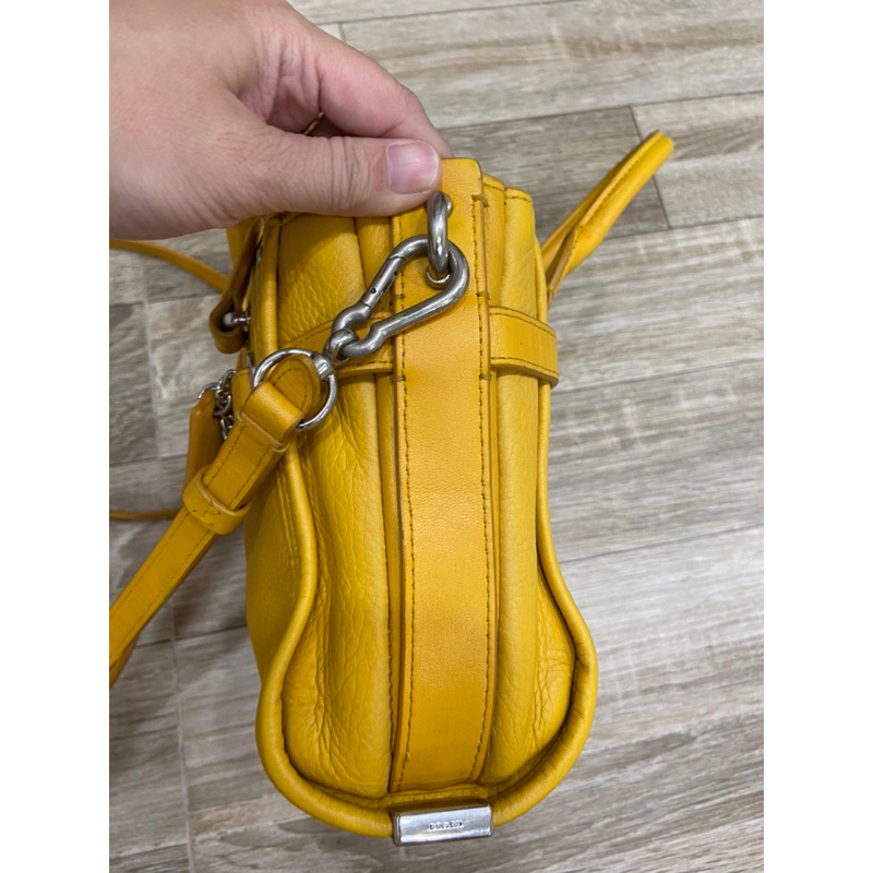 Túi si hiệu Coach Swagger mini