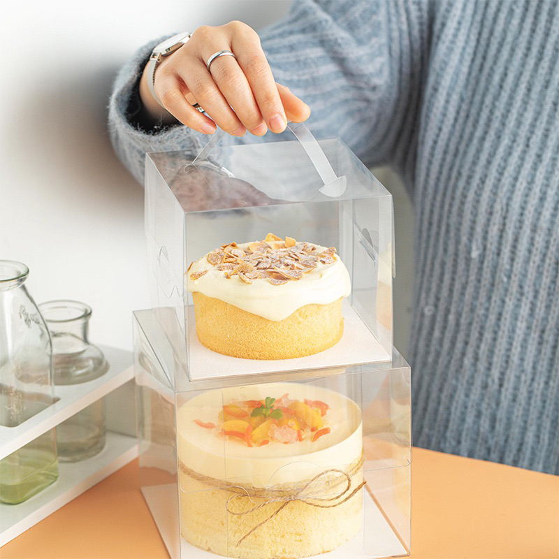 Hộp mica trong đựng bánh sinh nhật kèm đế size 15x15x13cm