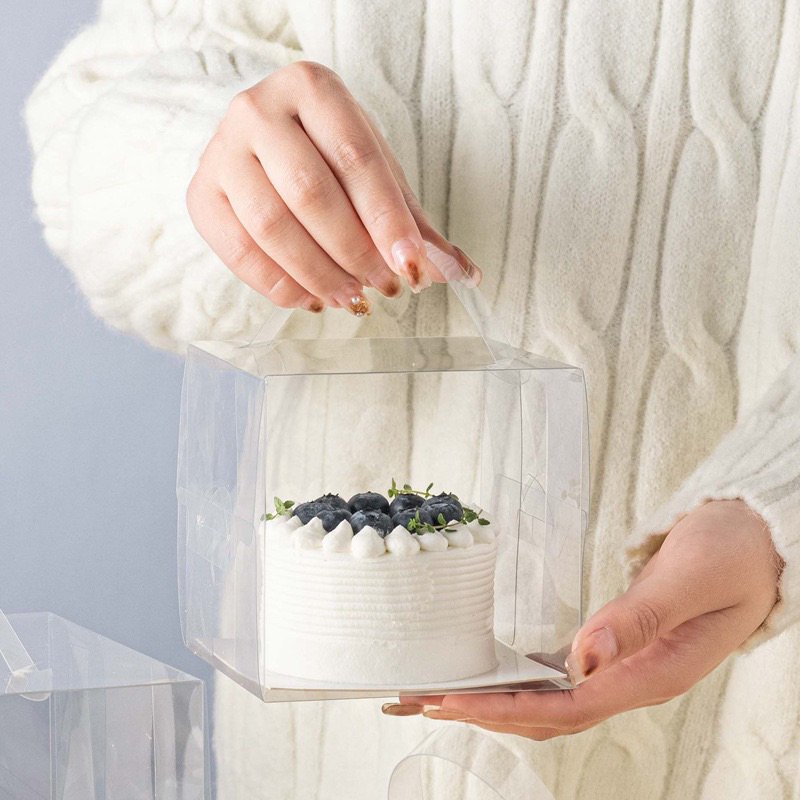 Hộp mica trong đựng bánh sinh nhật kèm đế size 15x15x13cm