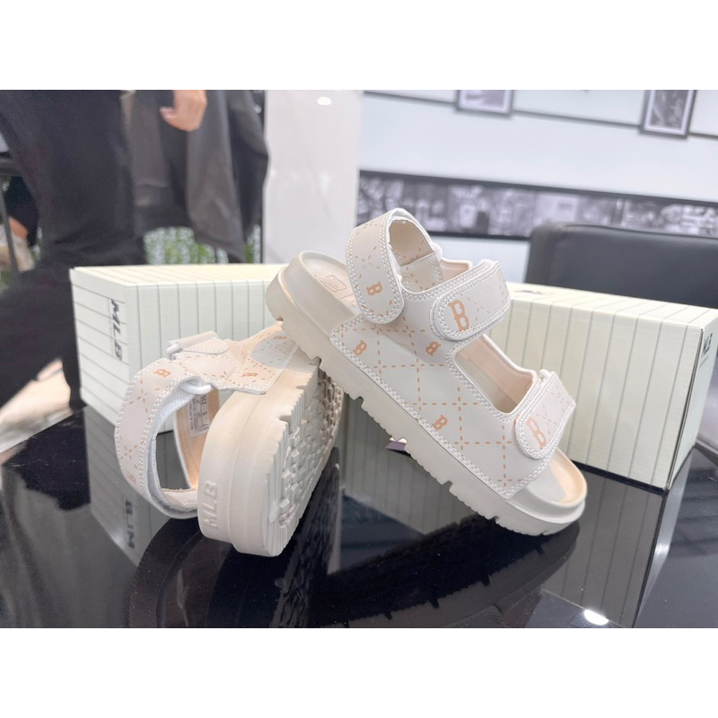 Giày Nữ Sandal Quai Ngang Dán