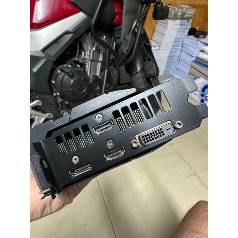 RTX 2060 card màn hình