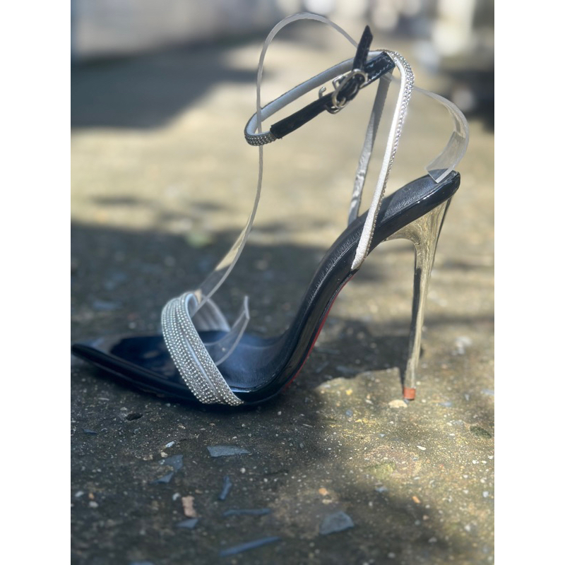 Sandal cao gót mũi nhọn 11p 3 dây ngang