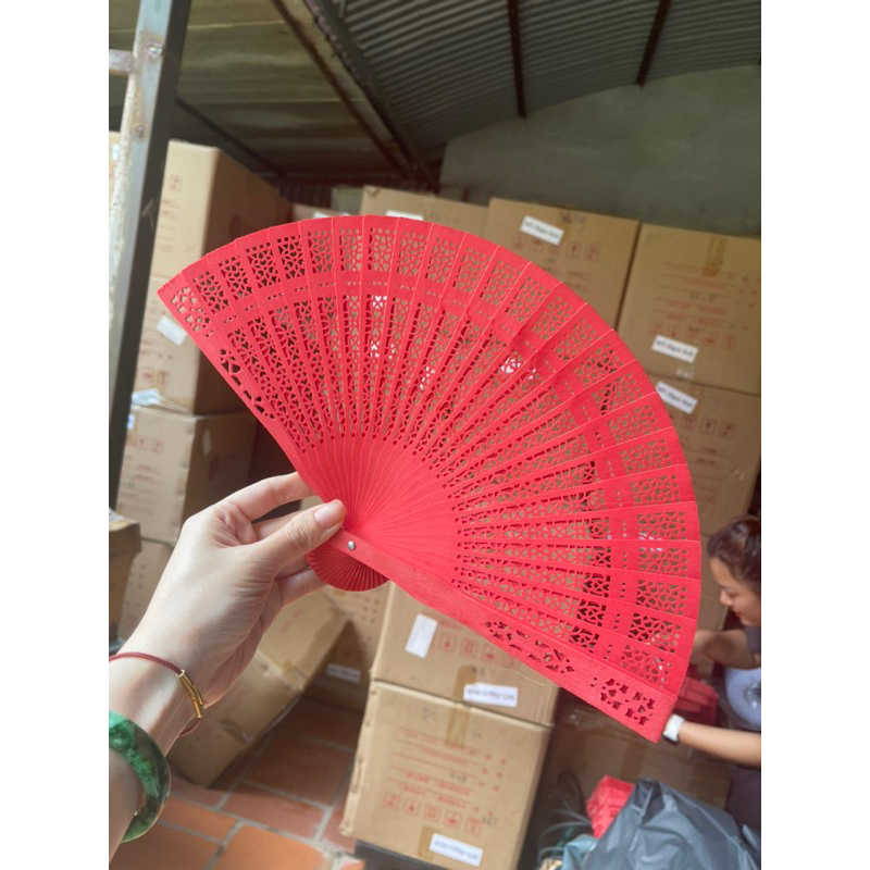 Quạt Gỗ Có Hoa Văn 3 Màu Combo 10 Chiếc