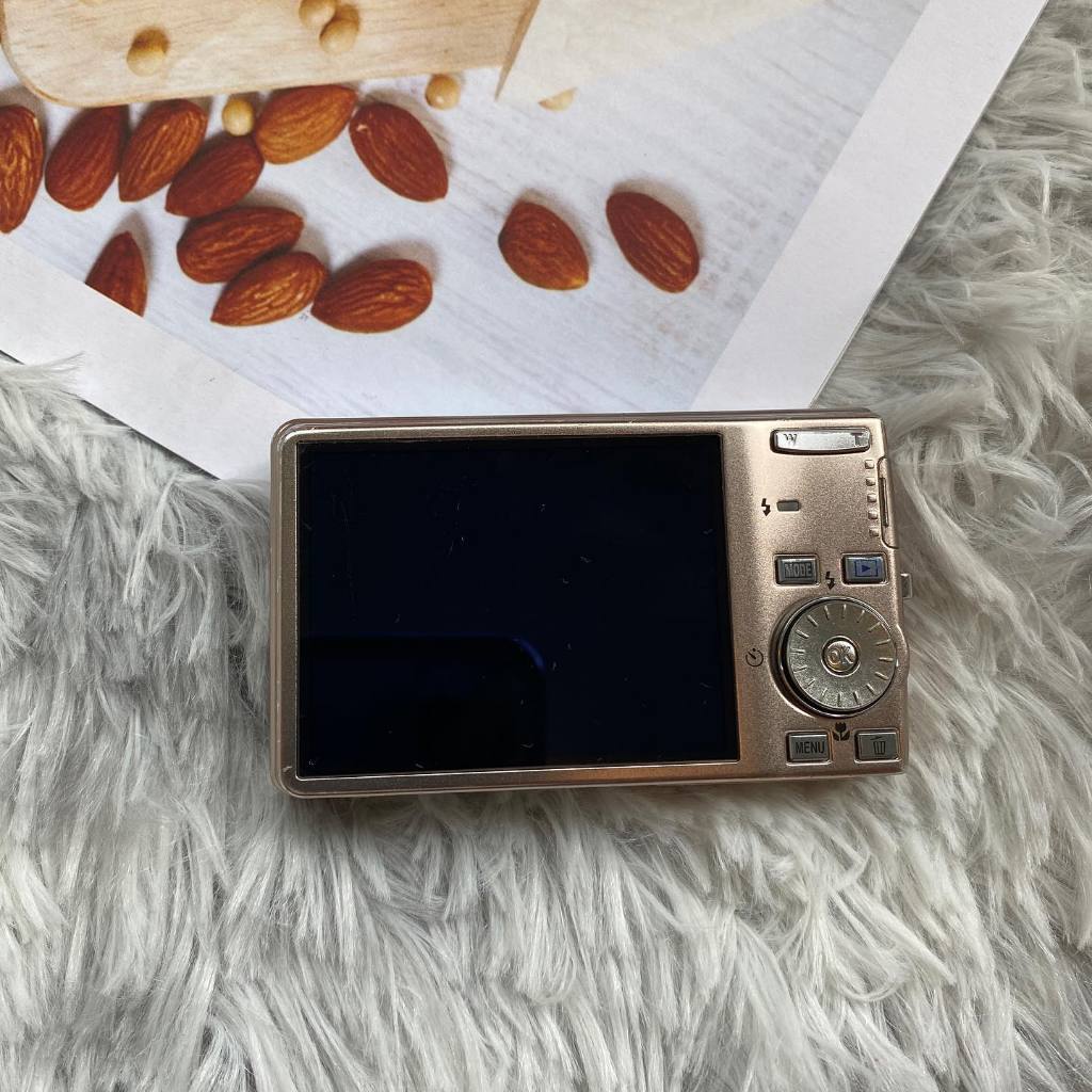 Máy ảnh kỹ thuật số Nikon Coolpix S600