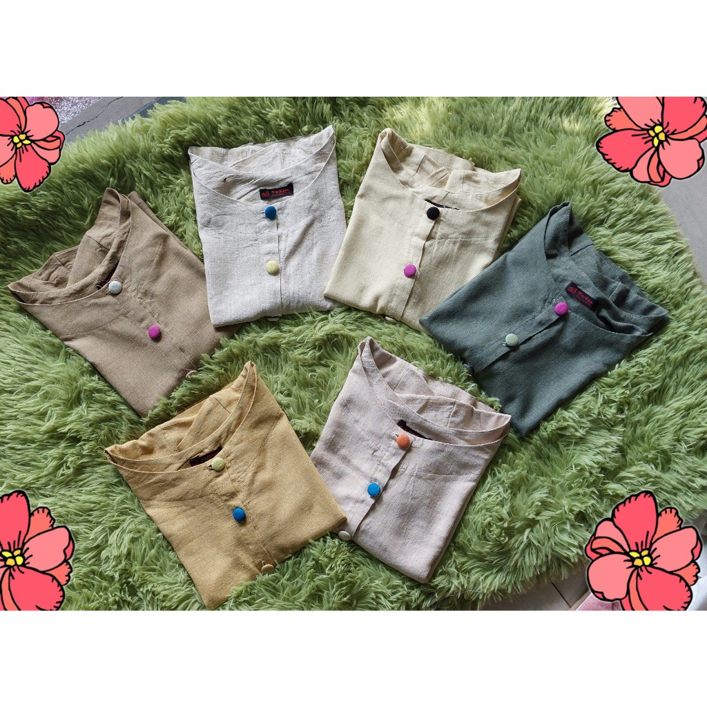 Áo linen cổ tròn phối nút bọc ngũ sắc (M171)