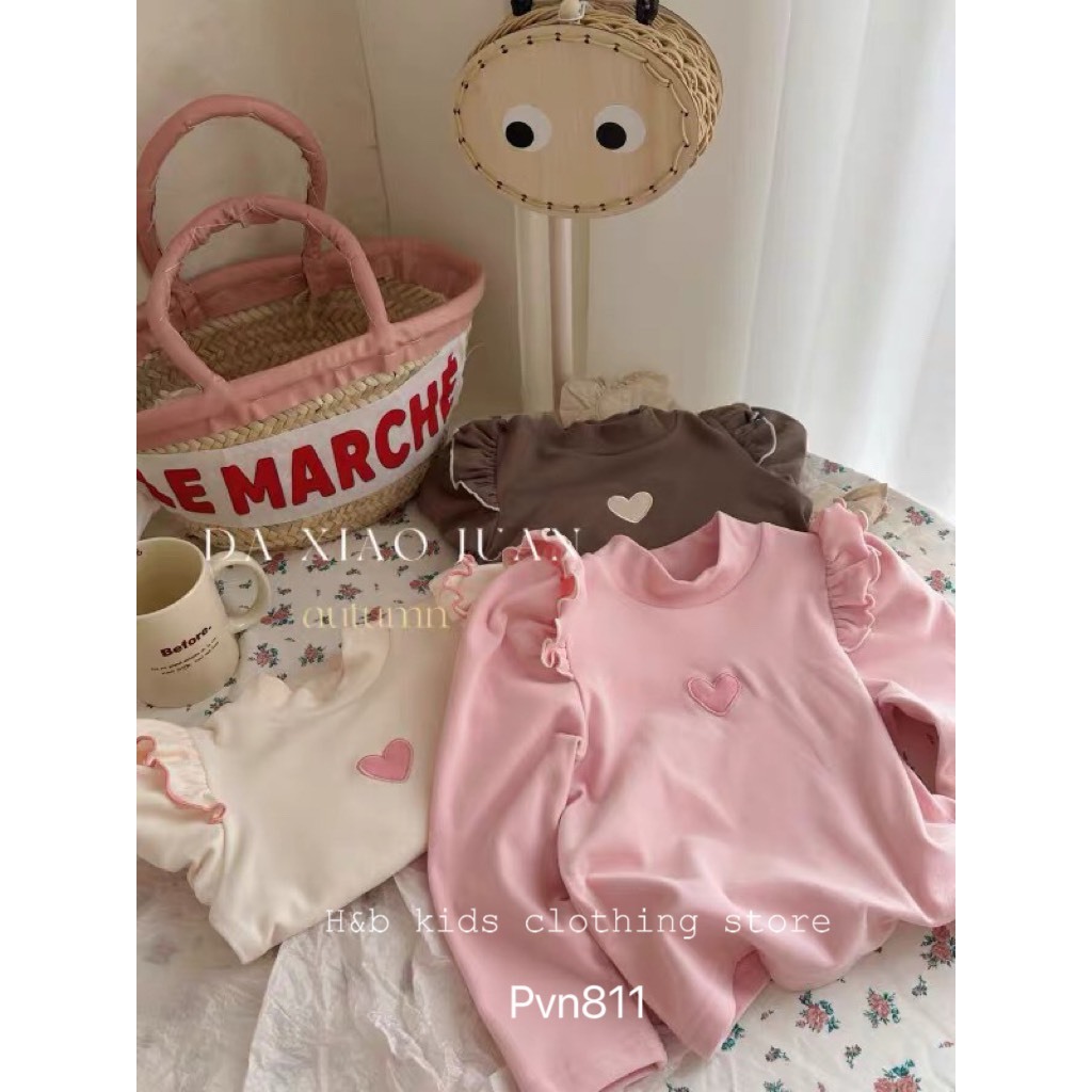 Áo bèo vai tim ngực bé gái