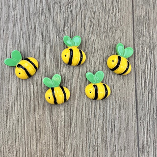 Sticker / jibbitz / charm con ong trang trí dép sục, dép crocs