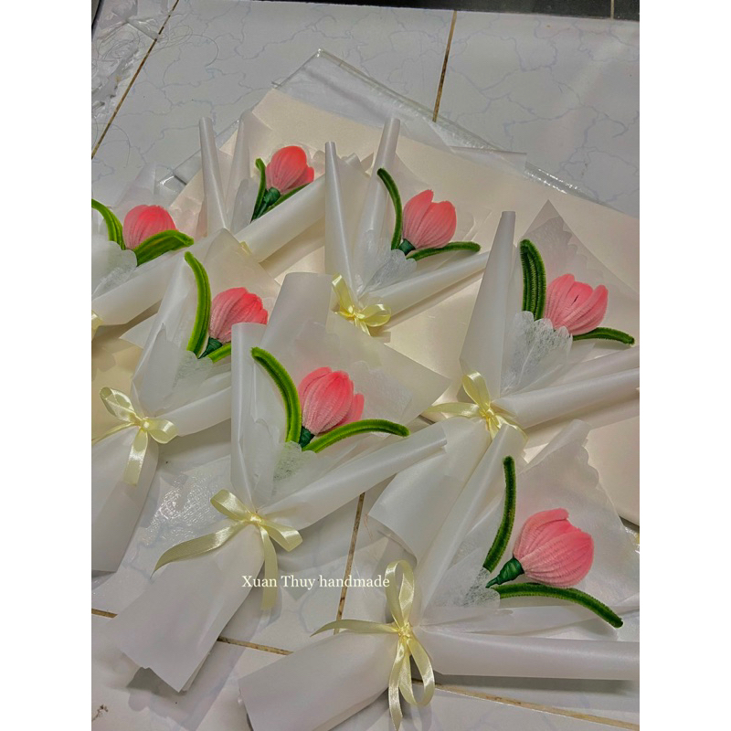 Bó hoa tulip 1 bông,3 bông tặng 20/11 nè