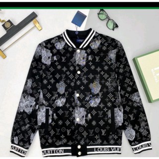 [ MẪU HOT ] Áo khoác bomber loang nam nữ gấu dệt chữ LLVV toàn thân mẫu hot 2023