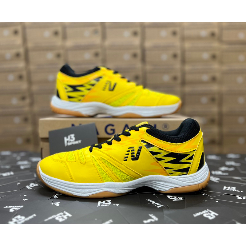 Giày cầu lông Nagaki Karyu màu vàng (tặng túi đựng giày + quấn cán vợt)