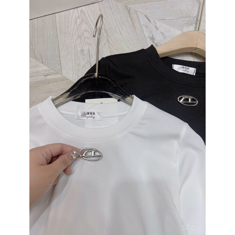 🖤📢🖤 Áo crt dài tay tag chữ D