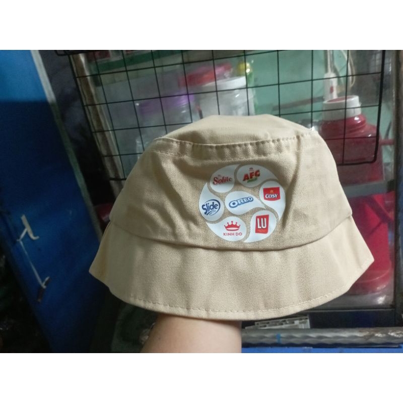 Nón hkm giao màu ngẫu nhiên