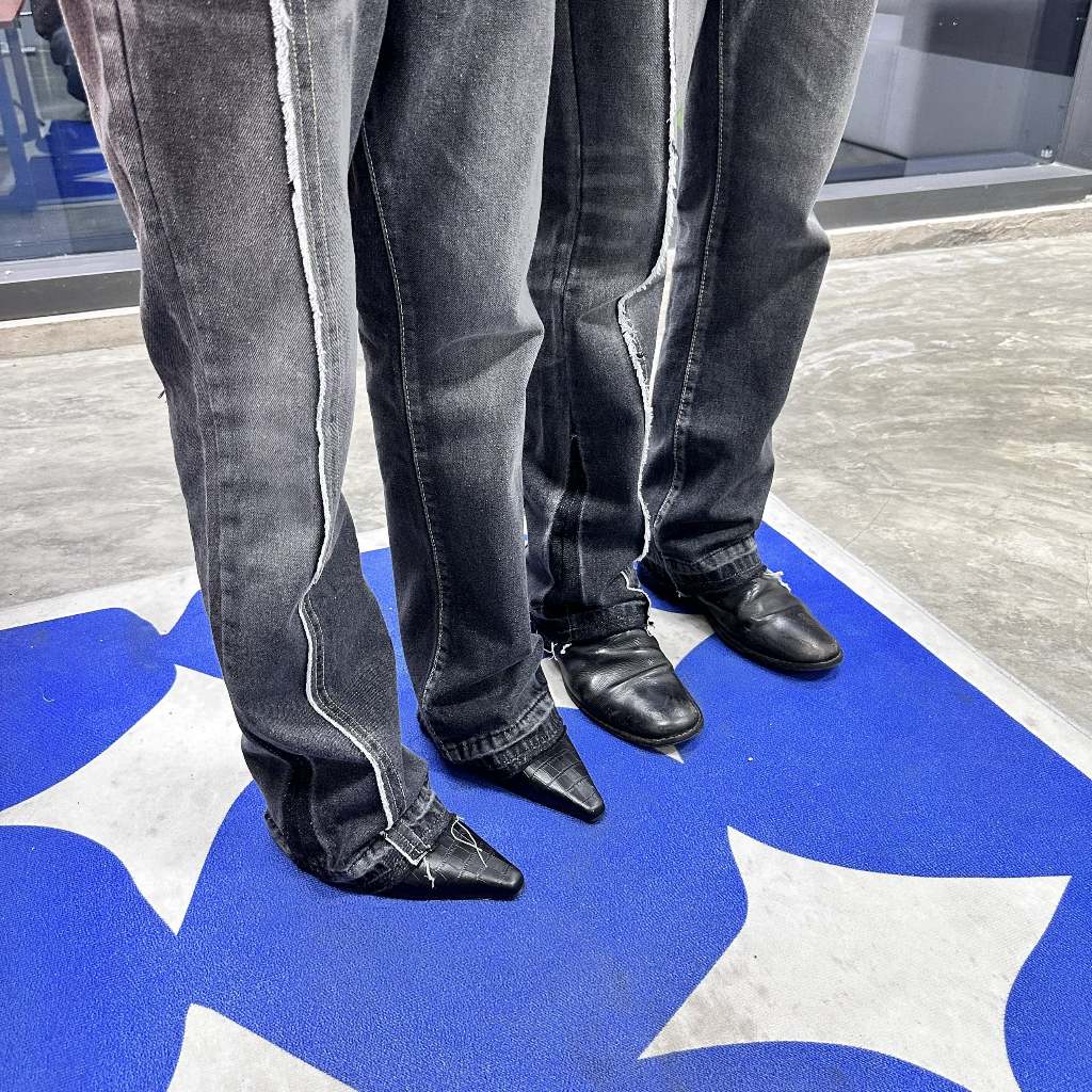 Quần Jeans Ống Loe  - FLARE JEANS WASHED DARK-GRAY - Hungocb Studio