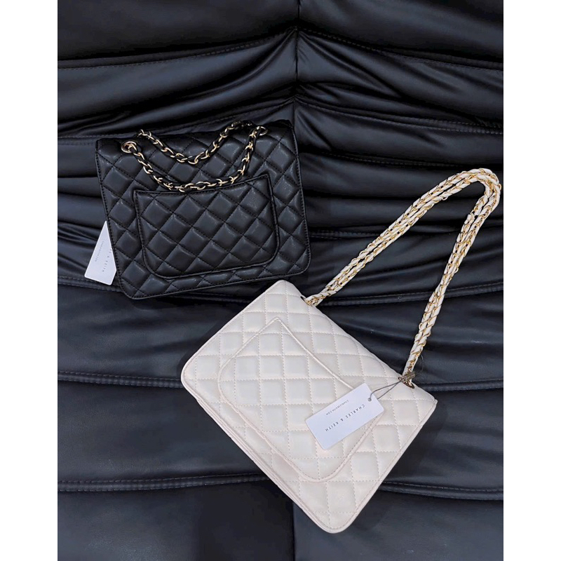 Túi charles keith quilted 2màu đeo chéo