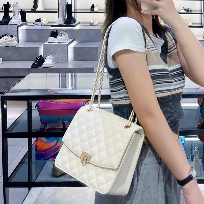 Túi charles keith quilted 2màu đeo chéo