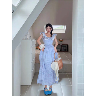 Đầm xoè chấm bi xanh trễ vai