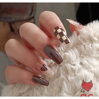 Nailbox sơn gel nâu caro