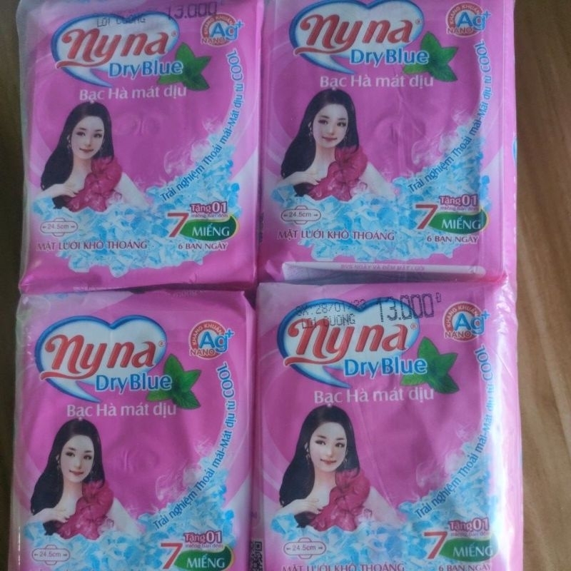 Băng vệ sinh Nyna (Icool 8 cục)