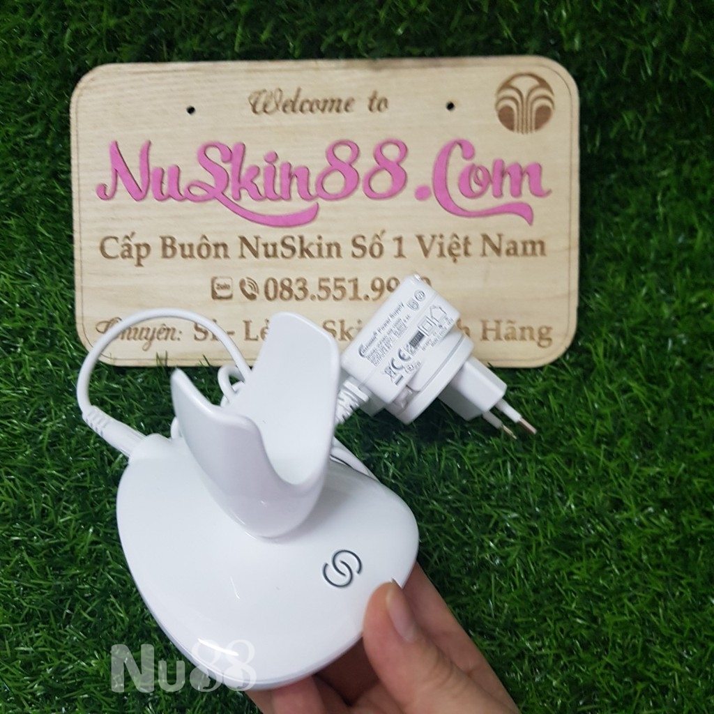 Sạc Máy Rửa Mặt LumiSpa NuSkin