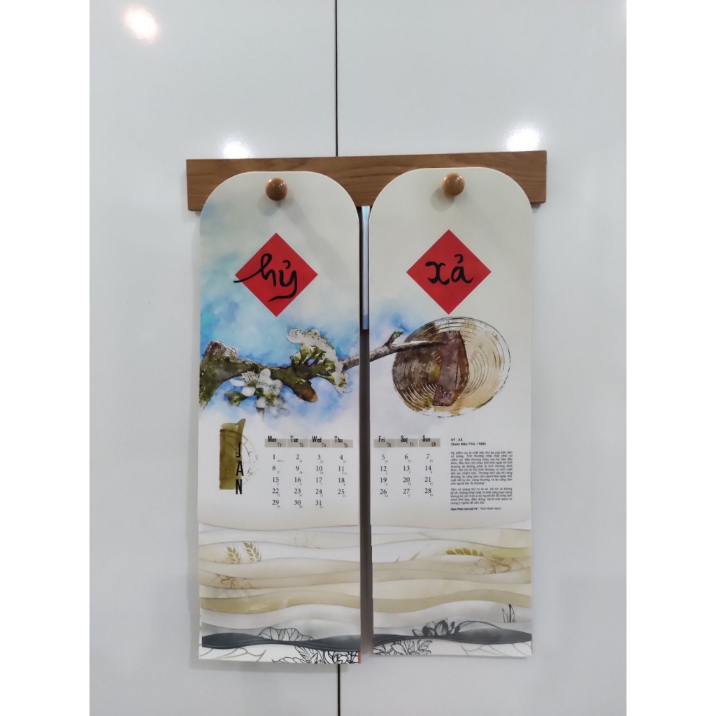 Lịch Treo Tường Bộ Lịch Thư Pháp Làng Mai 2024 -Tặng Kèm 1 Postcard Làng Mai