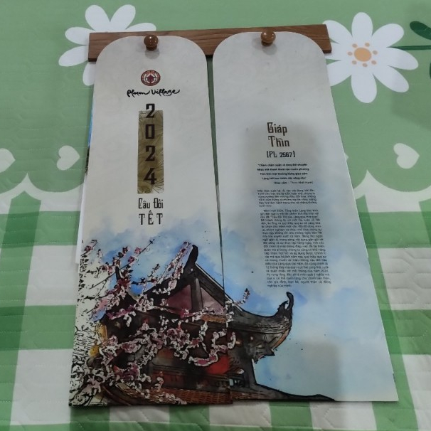 Lịch Treo Tường Bộ Lịch Thư Pháp Làng Mai 2024 -Tặng Kèm 1 Postcard Làng Mai
