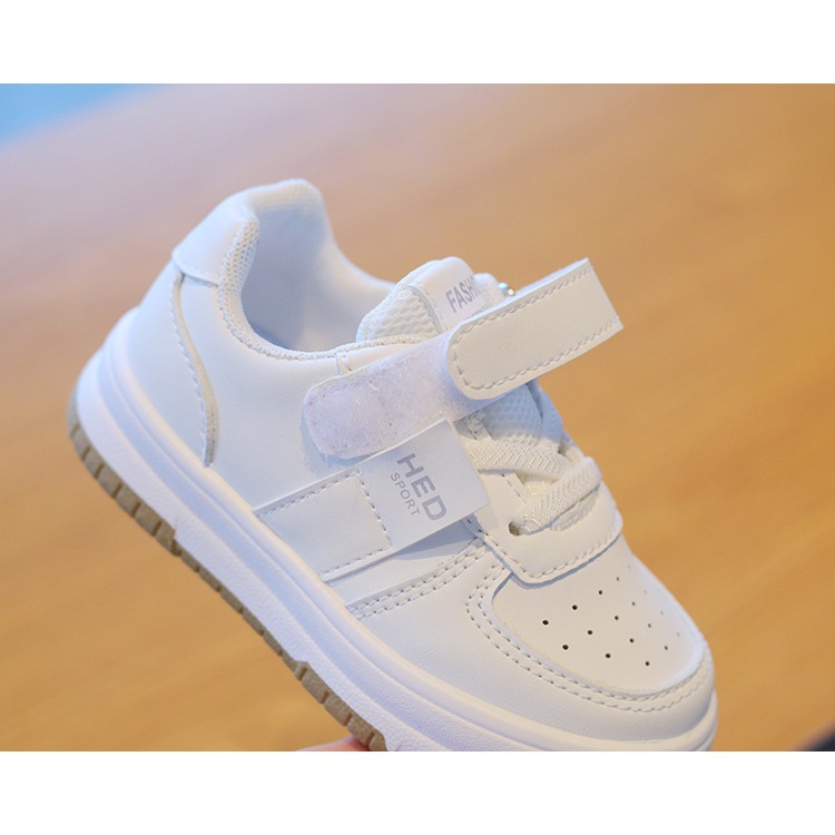 Giày thể dục cho bé từ 6 đến 12 tuổi siêu nhẹ, siêu thoáng khí phong cách Hàn Quốc