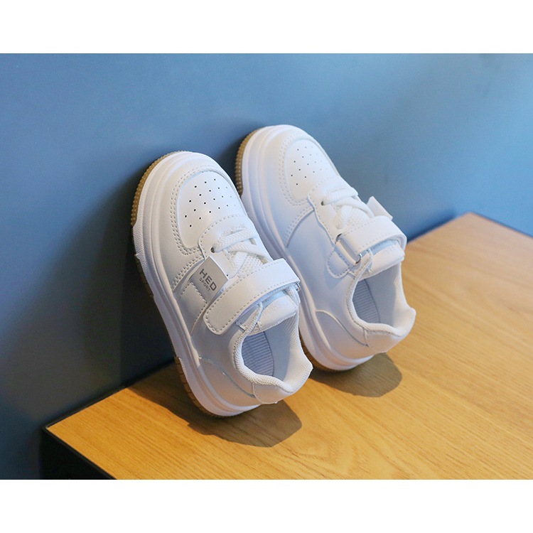 Giày thể dục cho bé từ 6 đến 12 tuổi siêu nhẹ, siêu thoáng khí phong cách Hàn Quốc