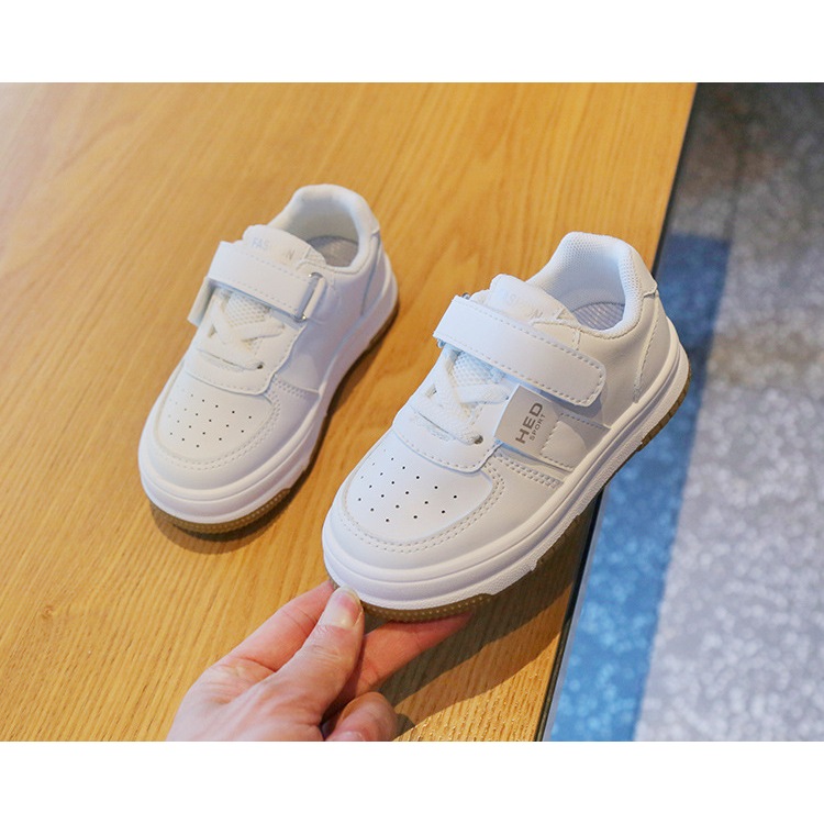 Giày thể dục cho bé từ 6 đến 12 tuổi siêu nhẹ, siêu thoáng khí phong cách Hàn Quốc