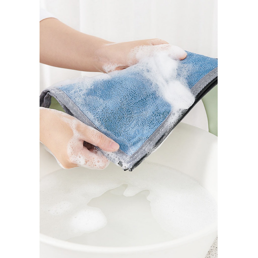 Đệm lót bồn cầu, vệ sinh hình chim cánh cụt mẫu mới Ecoco cao cấp dày dặn E2394