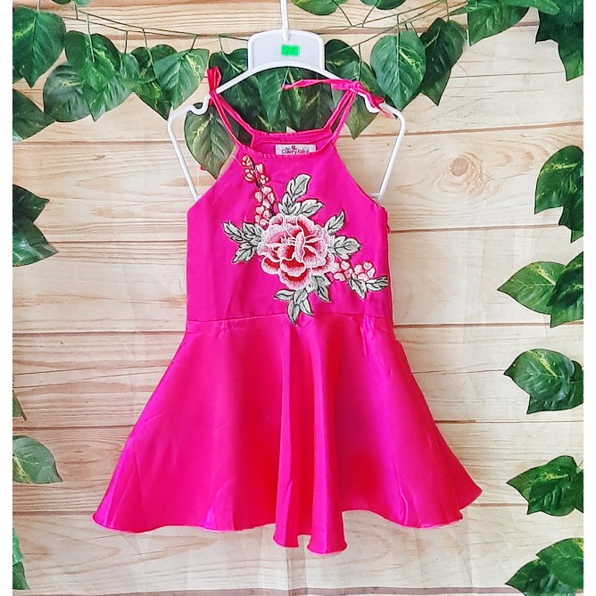 8-35kg Đầm yếm lụa đào thêu hoa cho bé gái