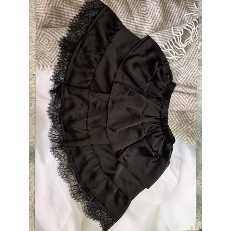 Set chân váy phối ren áo tay cánh tiên