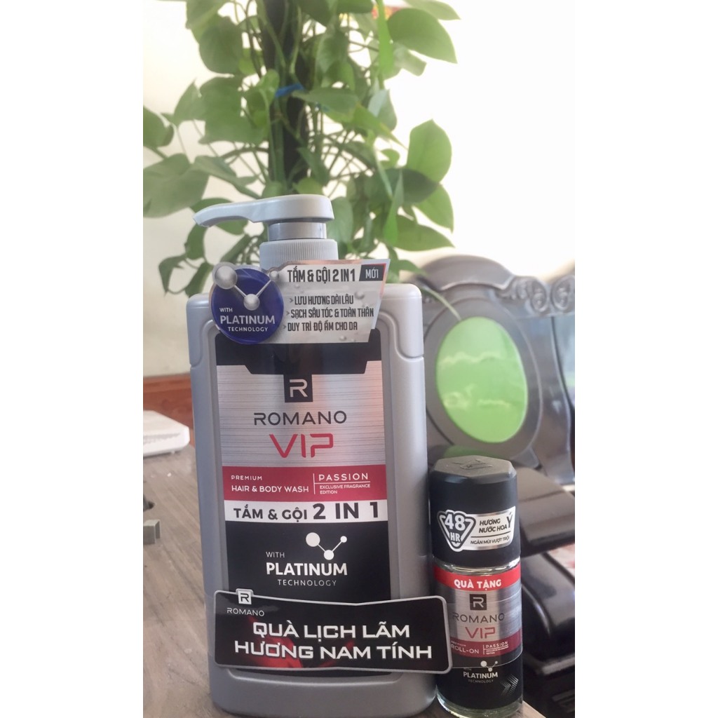 Tắm gội toàn thân 2in1 Romano Vip 650g tặng Lăn khử mùi Romano Vip 40ml