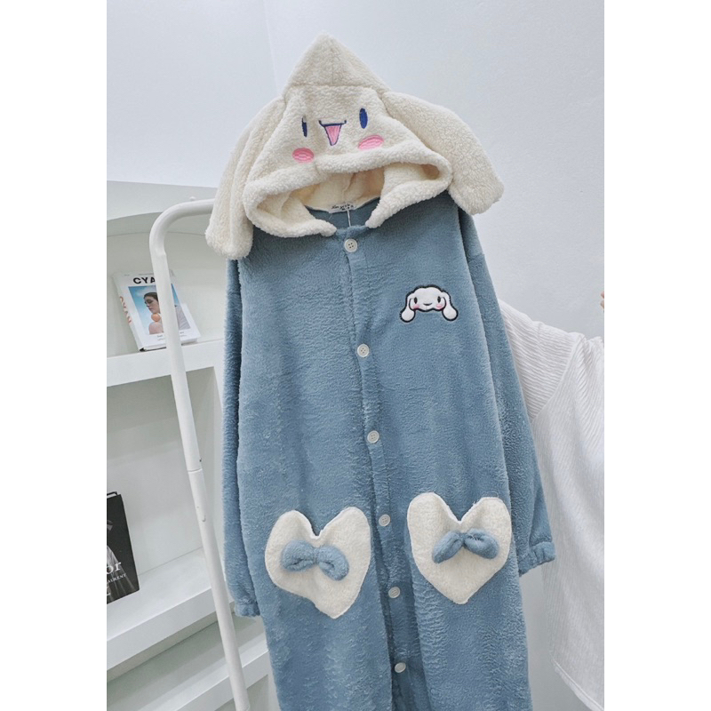 VÁY LÔNG XANH TAI THỎ MŨ TRẮNG TÚI TIM