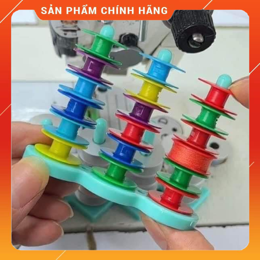 Giá đựng suốt coá nam châm gắn máy khâu tiện lợi