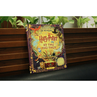 Sách - Harry Potter Kỳ Thư Phù Thủy