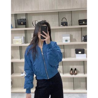 Áo khoác nữ Xịn Store áo khoác bomber chất dù dày dặn mát mẻ 16082302