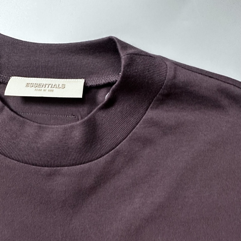 Áo thun ESSENTIALS chính hãng 2023 - chữ in nhựa
