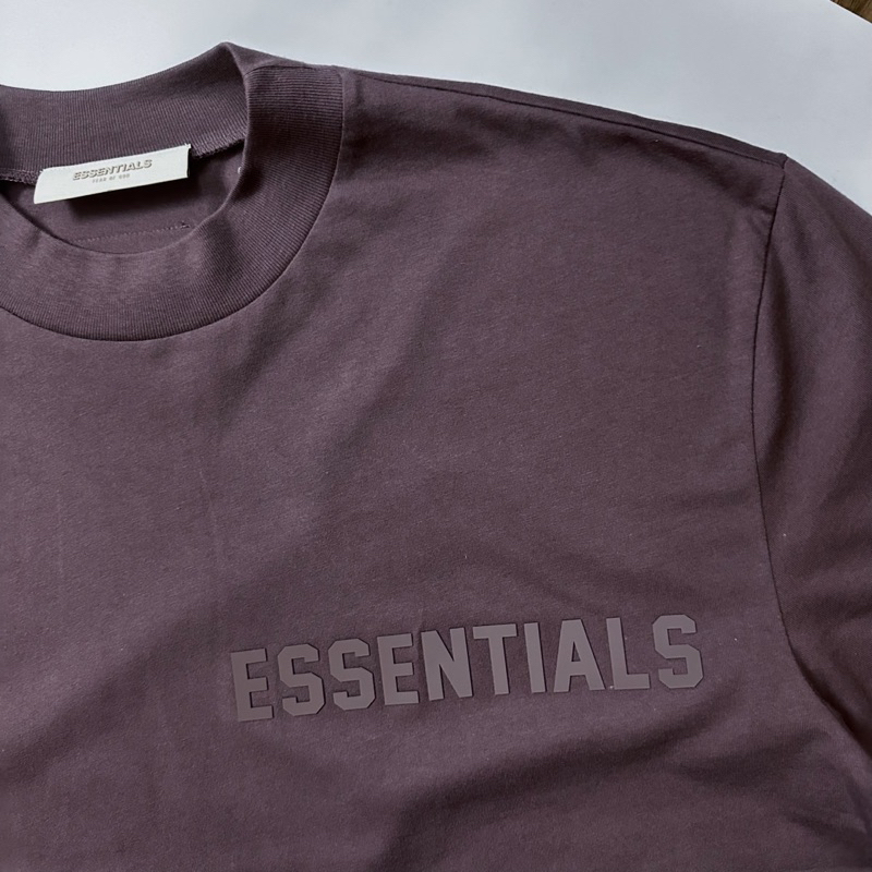 Áo thun ESSENTIALS chính hãng 2023 - chữ in nhựa