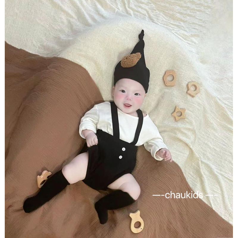 222PC Set yếm kèm áo + tất cho bé mã 4762