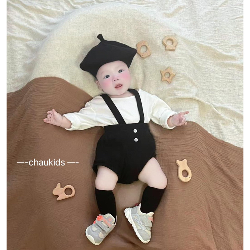 222PC Set yếm kèm áo + tất cho bé mã 4762