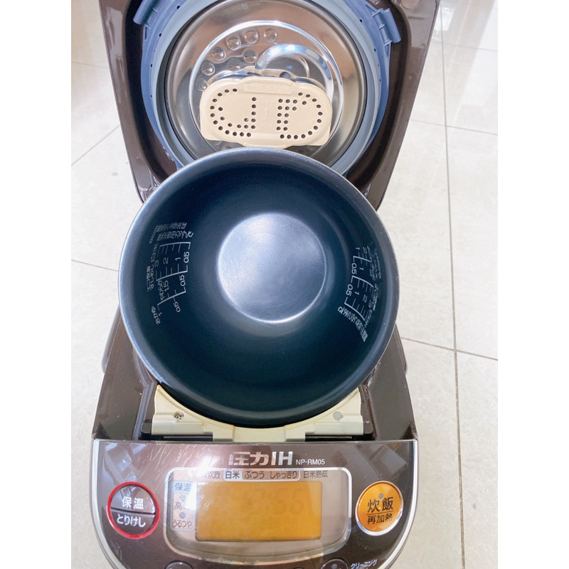 Nồi cơm điện nội địa Nhật bãi 0,5L