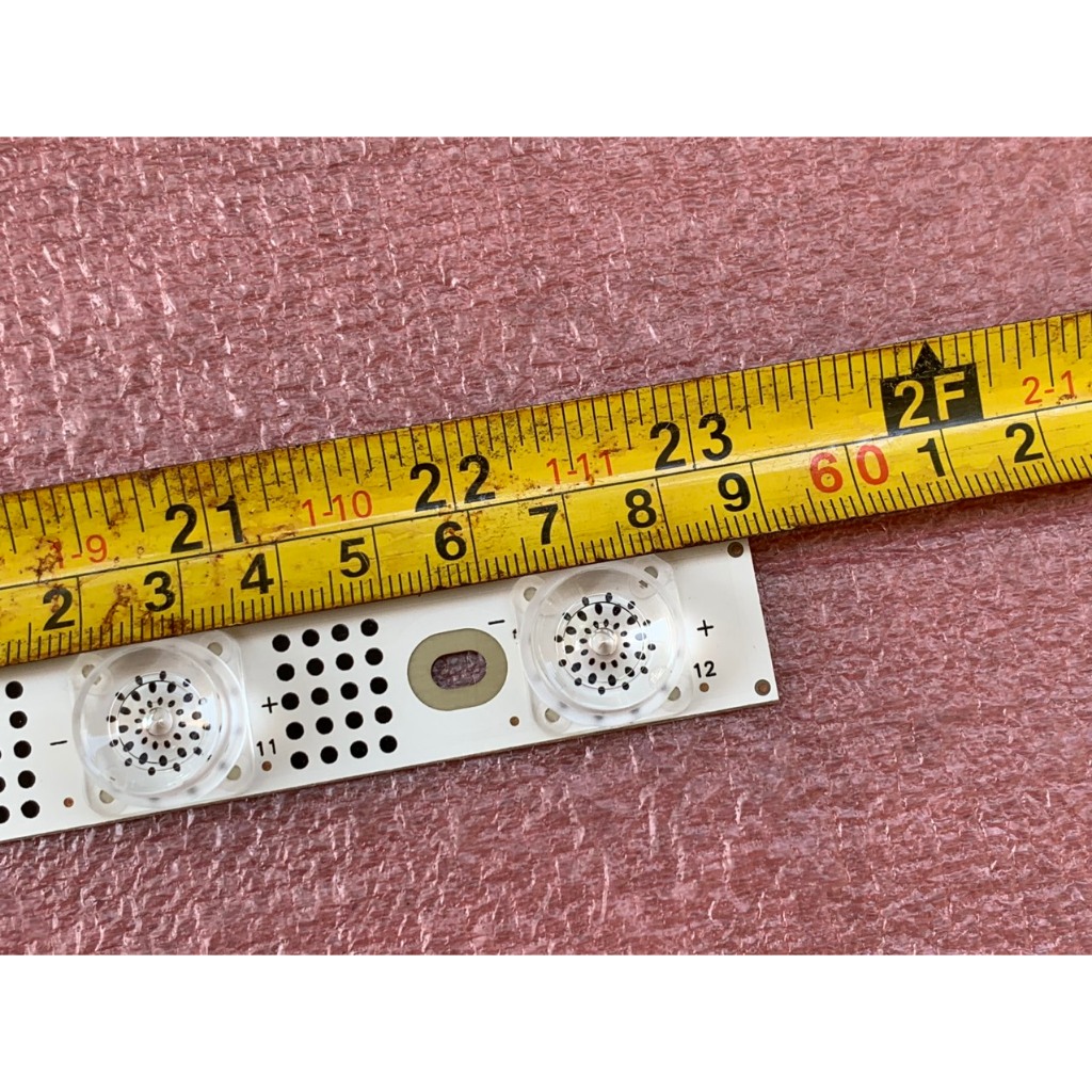 THANH LED TIVI TCL 32S63 32P6 MỚI 100% THANH 12 BÓNG MỖI BÓNG 6V DÀI 58,8cm MỖI MÁY DÙNG 1 THANH 32HR330M12A0 V6