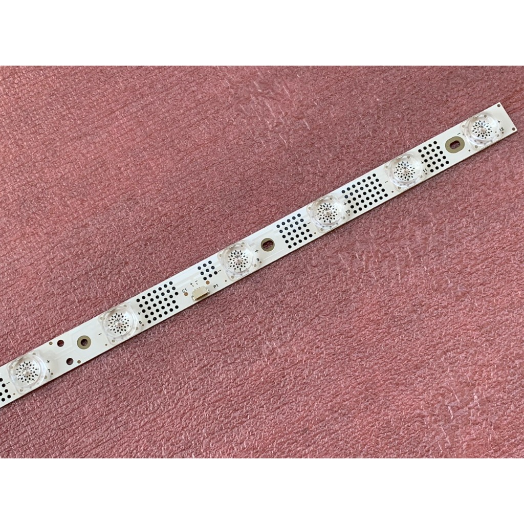 THANH LED TIVI TCL 32S63 32P6 MỚI 100% THANH 12 BÓNG MỖI BÓNG 6V DÀI 58,8cm MỖI MÁY DÙNG 1 THANH 32HR330M12A0 V6