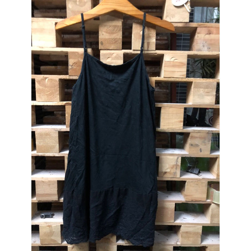 D041. Đầm thun hiệu Hushush- 2hand