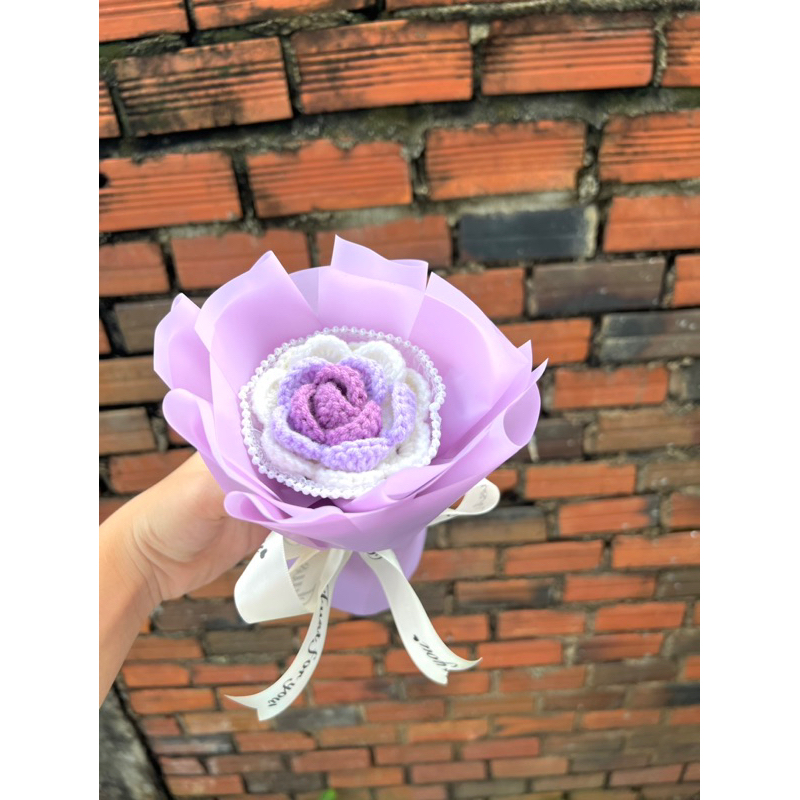 Bó hoa hồng len mix màu