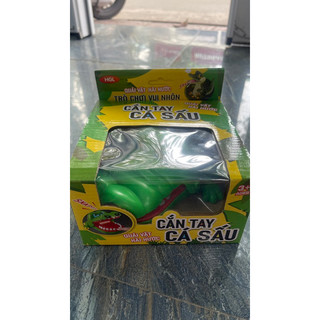 cá sấu cắn tay