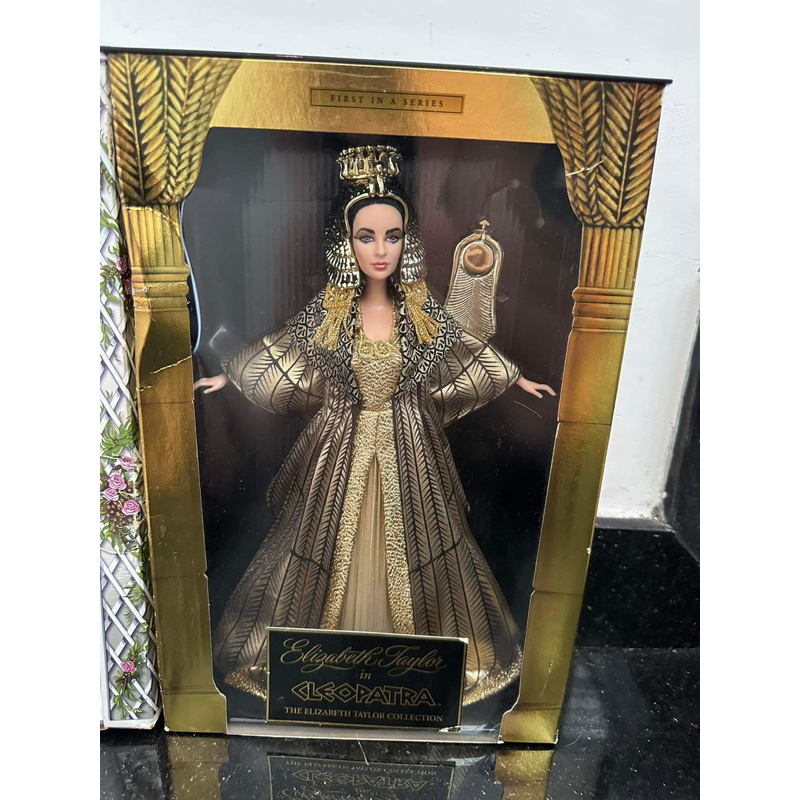 Búp bê Barbie Eligabeth Taylor