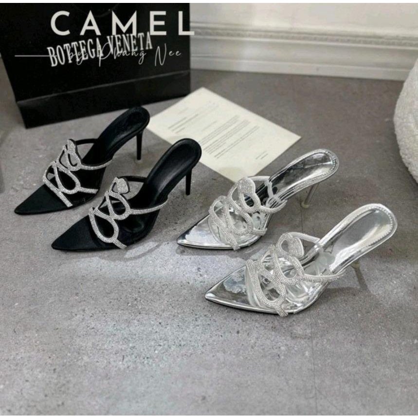 Dép cao gót 9cm Ngọc Trinh Store đính đá hoạ tiết rắn mũi nhọn sang chảnh